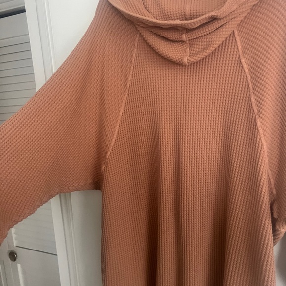 We The Free, Free People “Bestie Bundle” set. Waffle hoodie tunic with poncho - Picture 11 of 16